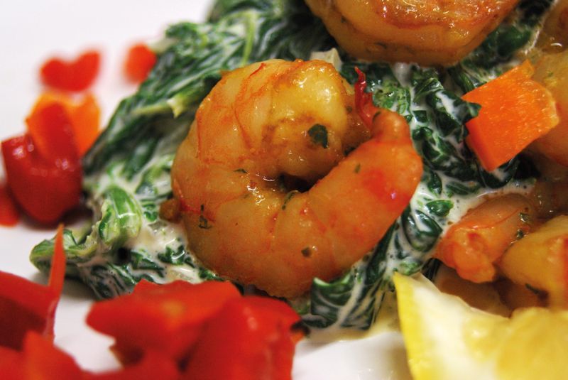 Gegrillte Garnele auf Mangold mit Limettensauce